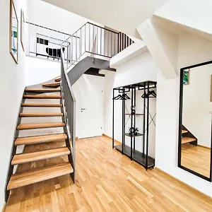 Apartment Euphoras - Zentrales In Linden-mitte, Hannover